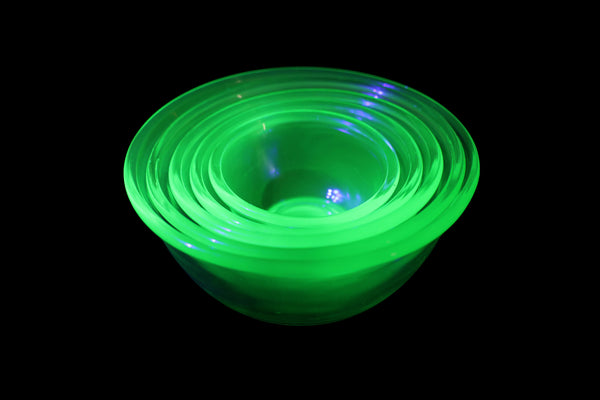 Vintage Uranium Glass Nesting Bowls by Hazel Atlas - Set of 5