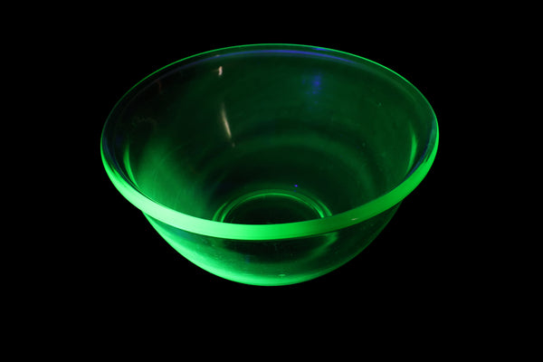 Vintage Uranium Glass Nesting Bowls by Hazel Atlas - Set of 5