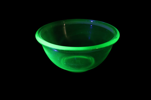 Vintage Uranium Glass Nesting Bowls by Hazel Atlas - Set of 5