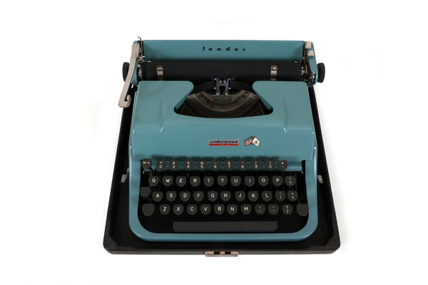 Refreshed Blue Underwood Leader Typewriter in Working Condition