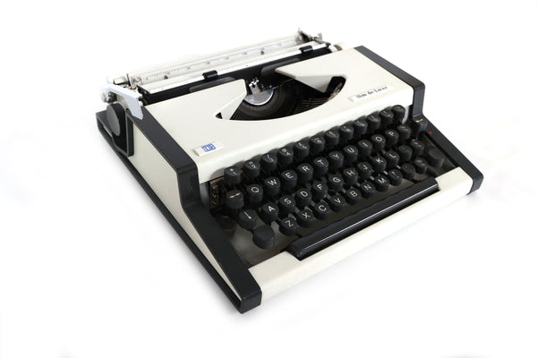 Refreshed Unis TBM DeLuxe Typewriter with Case